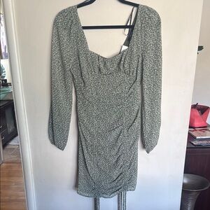 Forever 21 Green Sheath Dress with Bishop Sleeves